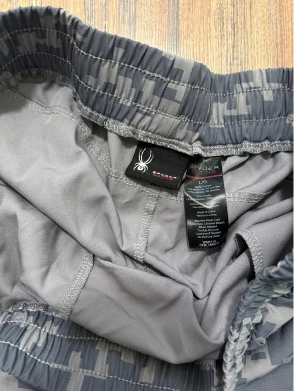 Spyder men’s shorts size large
